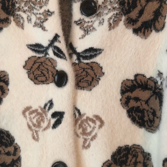 Cyrus floral cardigan size small‎ - Picture 2 of 6